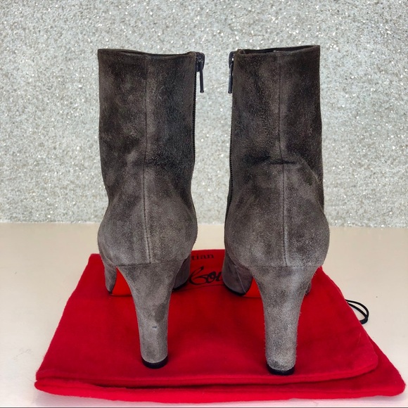 🔴SOLD🔴 Louboutin Top 70 Grey Suede ankle boots - Picture 4 of 8